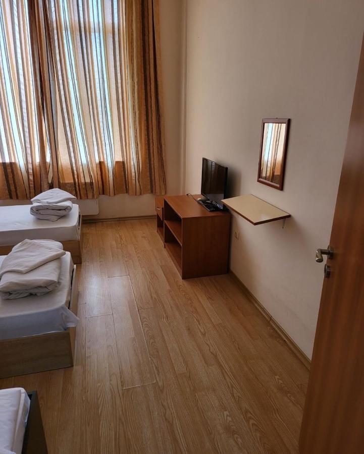 Provans Famili Hotel Letnitsa Экстерьер фото