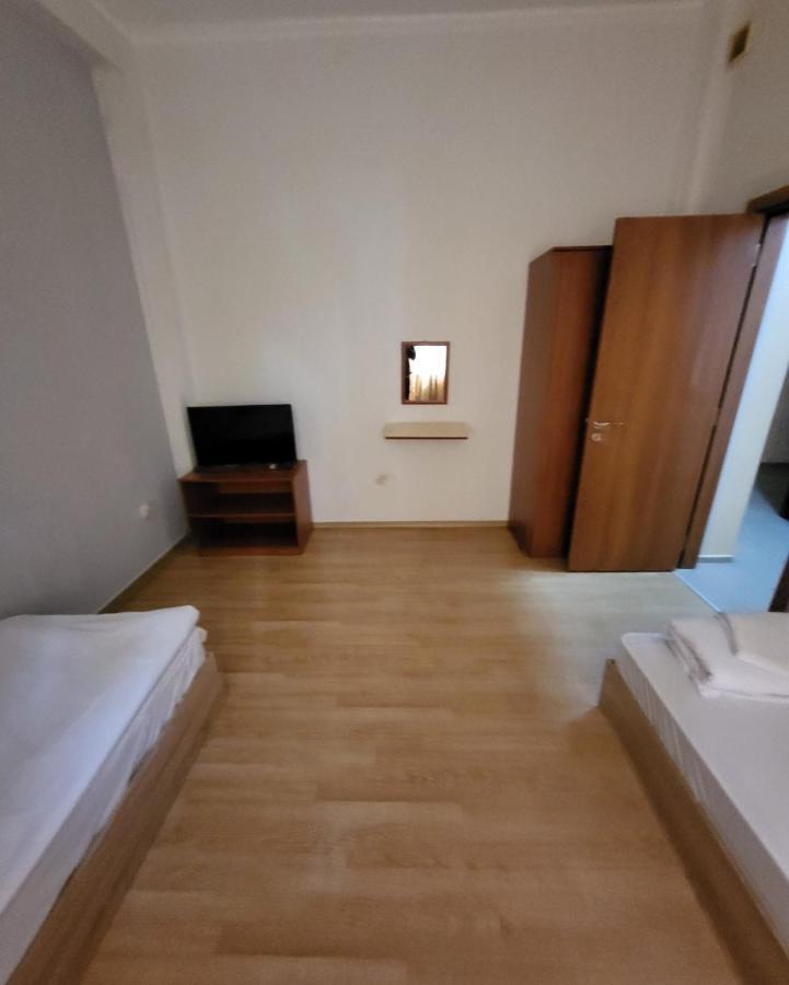 Provans Famili Hotel Letnitsa Экстерьер фото
