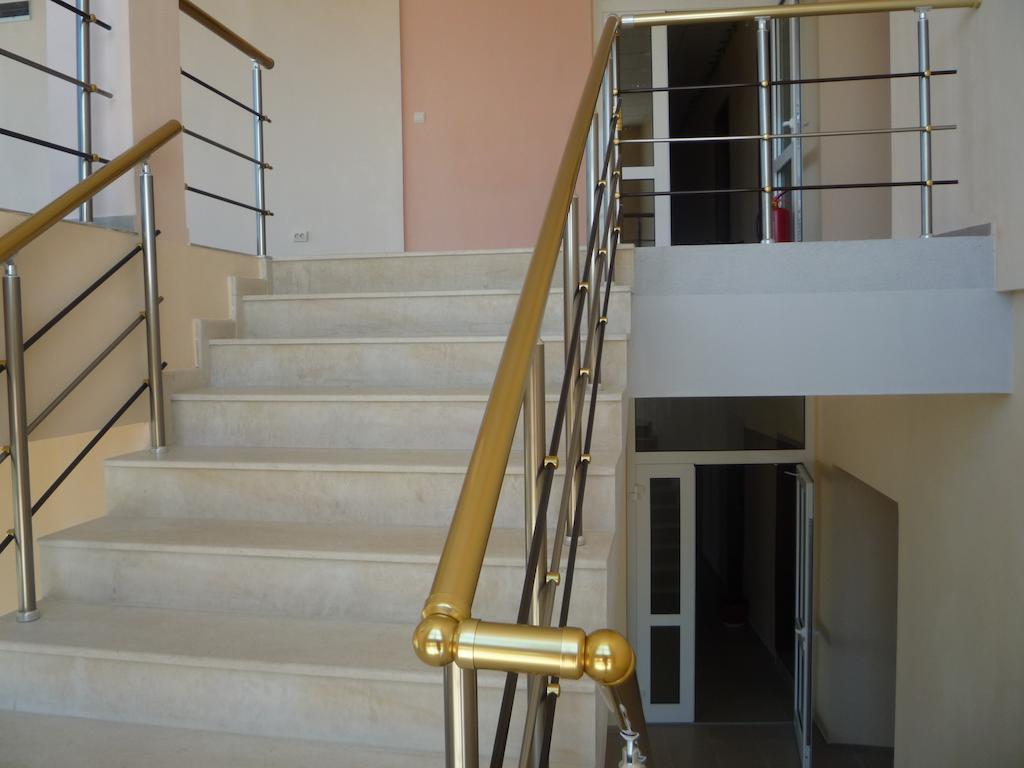 Provans Famili Hotel Letnitsa Экстерьер фото